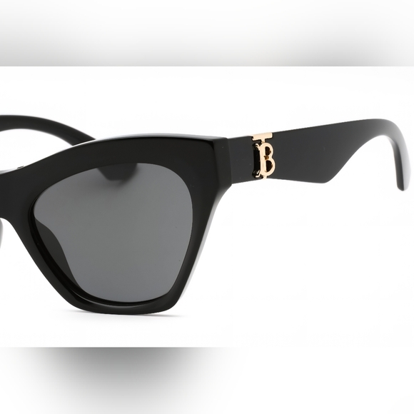 NWT, Brand New Burberry 0BE4420U, Woman's Sunglasses, Size55X18X140. - Picture 3 of 4